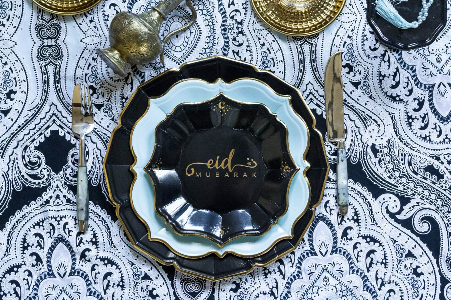 Black & Gold “Ramadan Mubarak” Paper Plates (8 pcs) Small